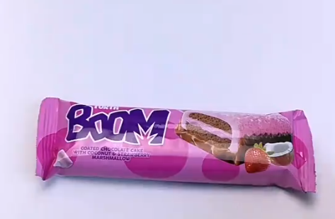 تورته بوم كيك مارشميلو فراولة 10ج